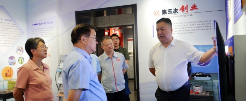 集團(tuán)公司外部董事到中國樂凱開展“十五五”規(guī)劃編制專題調(diào)研