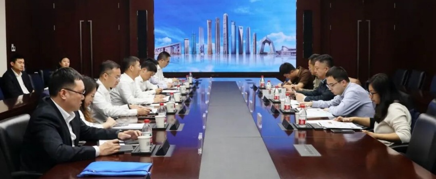 李東到中建三局考察交流